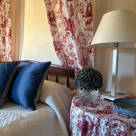 Apartment 1888